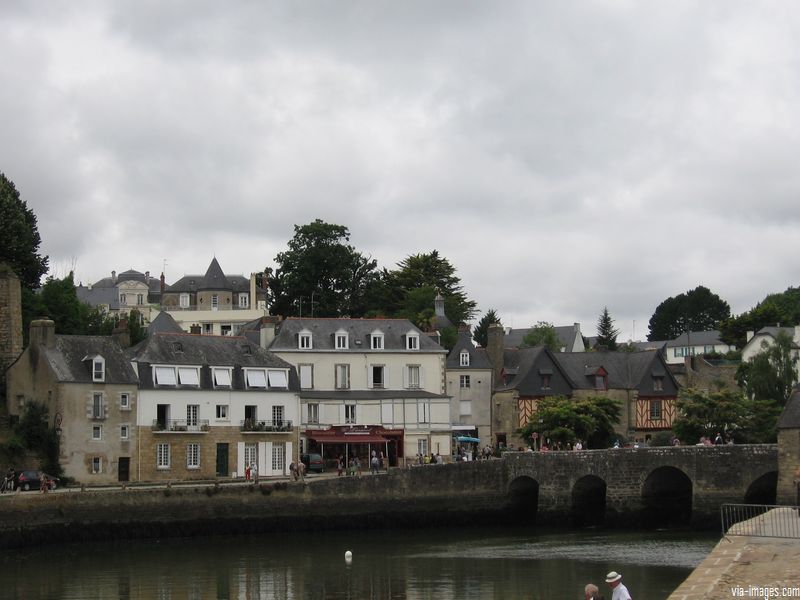 Auray