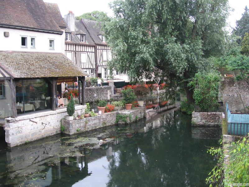 Chartres