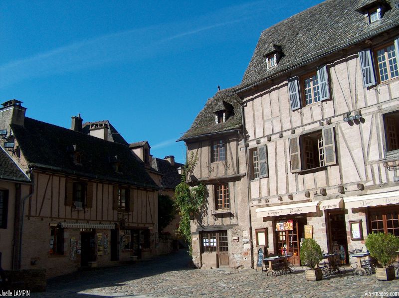 Conques