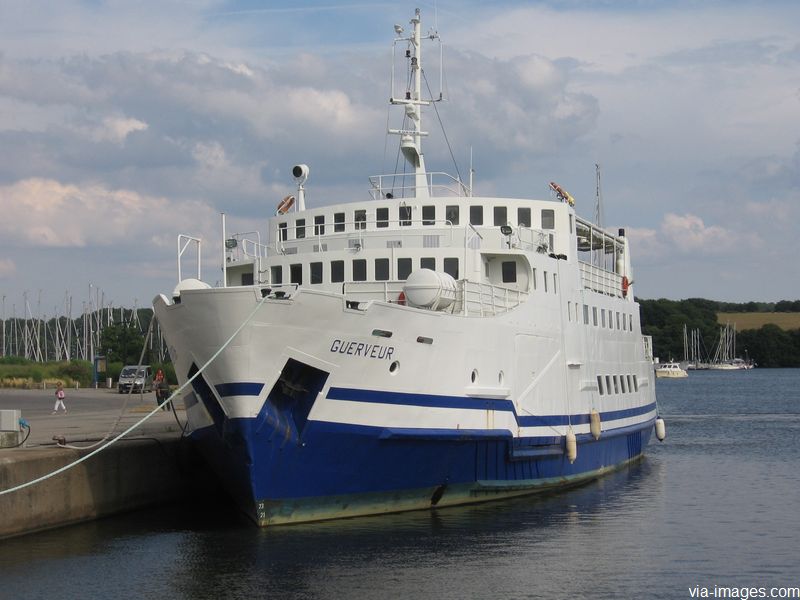 Navire Guerveur