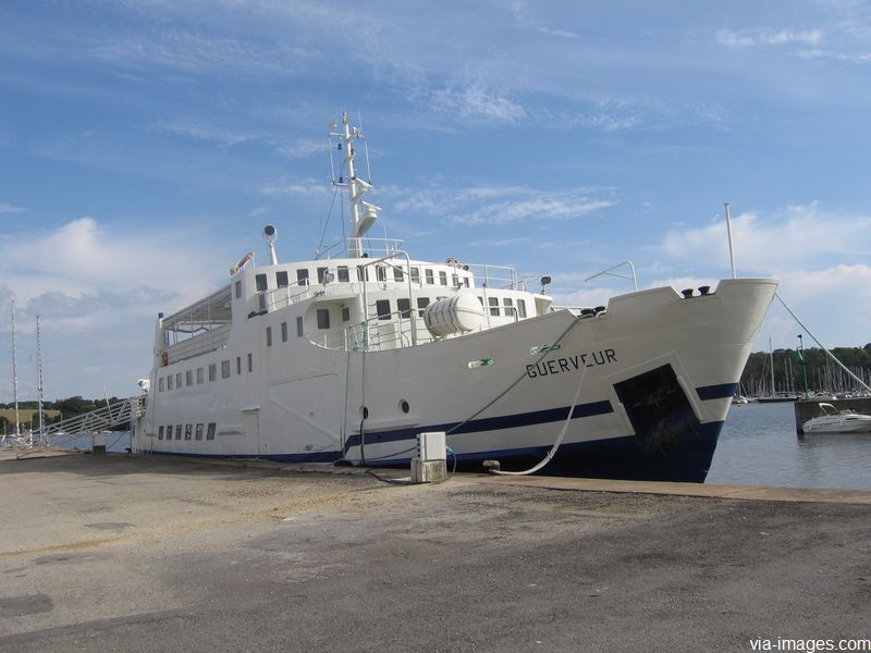 Navire Guerveur
