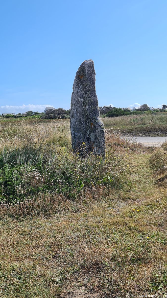 Le menhir de la Pointe-de-Guritte