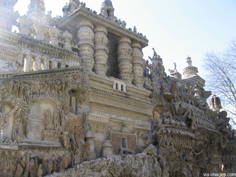 Le Palais Idéal du facteur Cheval