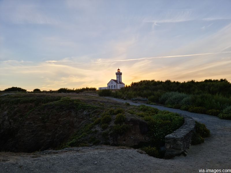 Le Phare des Poulains